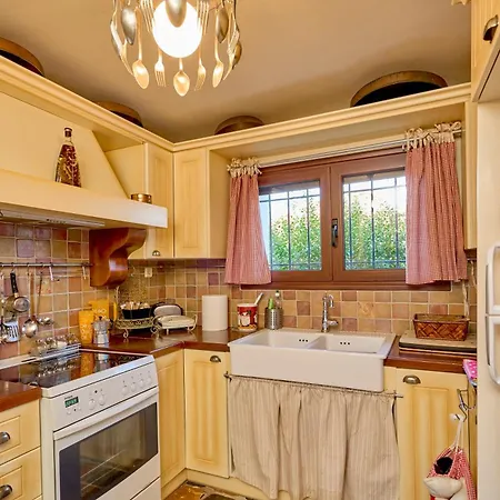 Holiday home Rustic Stone House *
